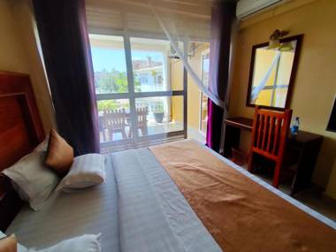 Pulickal Airport Hotel