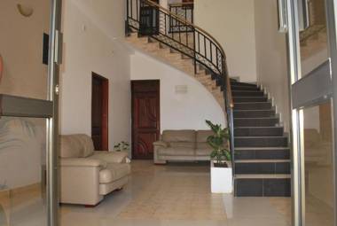Mowicribs Hotel and Spa