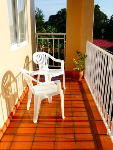 Pineapple Guest House Entebbe