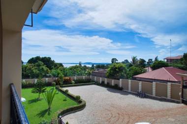 Lakepoint Villa