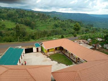 Sipi Traveller's Lodge