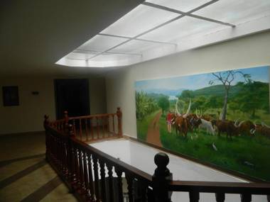 Igongo Cultural Centre & Country Hotel