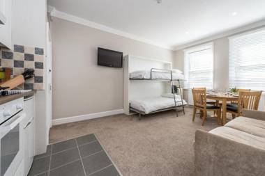 Stylish Apartment12 Minutes from Oxford Streetcentral Londonacwifi!