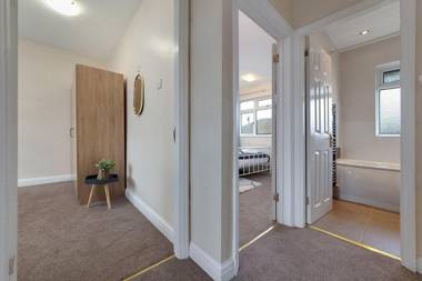 Suites by Rehoboth - Longley Lodge - Wembley