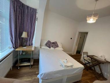 Lovely Studio flat in London