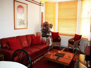 Hartland Apartments - near Cliffs Pavilion