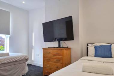 Victoria House by Kasar Stays