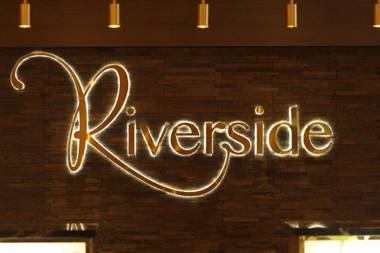 Riverside Lodge Hotel