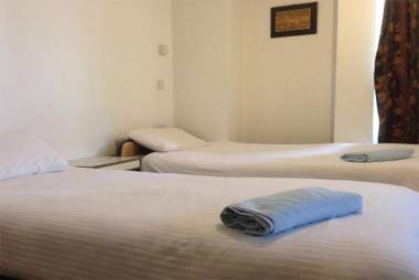 Aron Guesthouse