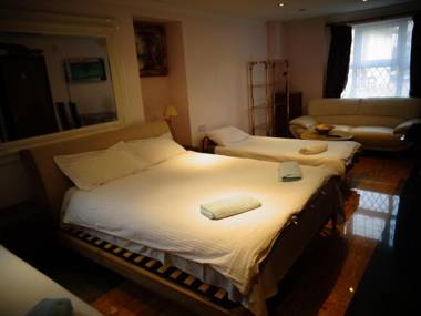 Aron Guesthouse
