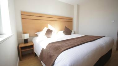 Crompton Court Apartments