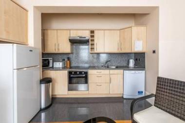 London Kensington & Chelsea 2 Bed Zone 1 Aprt