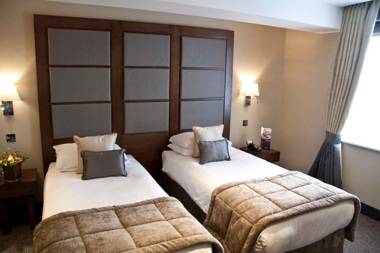 Wellington Hotel by Blue Orchid