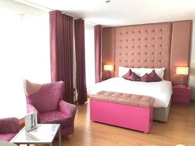 Bermondsey Square Hotel - A Bespoke Hotel