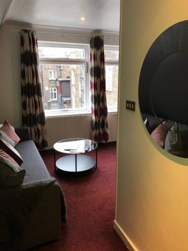 Berjaya Eden Park London Hotel