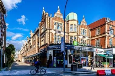 Holiday Inn Express London-Hammersmith an IHG Hotel