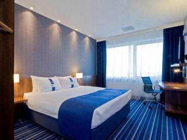 Holiday Inn Express London - Vauxhall Nine Elms an IHG Hotel