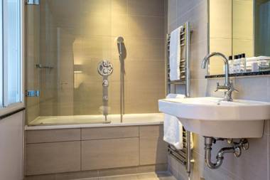 The Clermont London Charing Cross