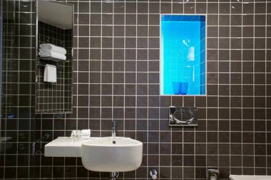 Clayton Hotel Chiswick