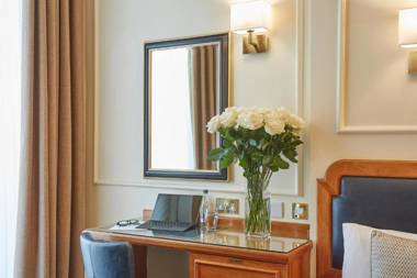 Lancaster Gate Hotel