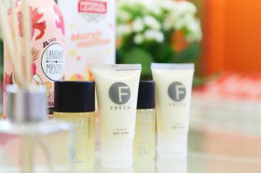 St Christopher's Hammersmith