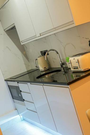 Hyde Park Superior Apartments