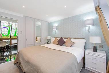Mayfair House