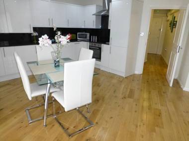 Chelsea Bridge Apartments