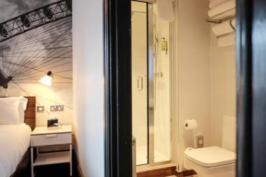 The Wellington Hotel