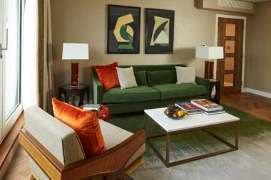 Cheval Gloucester Park at Kensington