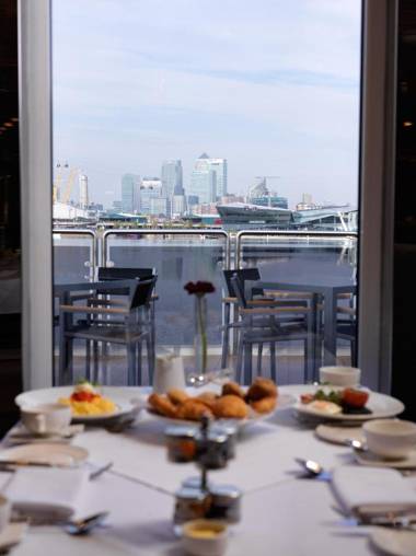 Sunborn London Yacht Hotel