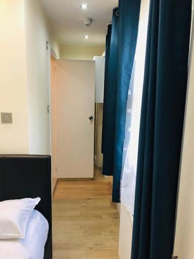 Kensington and Chelsea Apartment