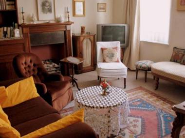 A Home To Rent at Victoria - The Belgravia Apartment