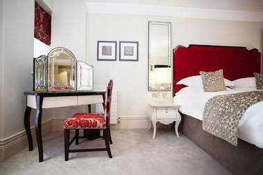 The Apartments by The Sloane Club