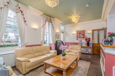 Hyde Park Radnor Hotel B&B