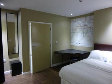 Real Dreams Hotel