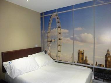 Real Dreams Hotel