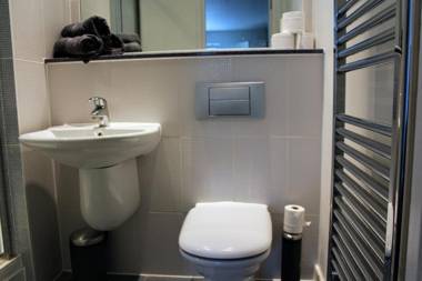 Spacious Central Family Apartment