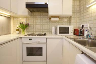 Tower Bridge Apartment