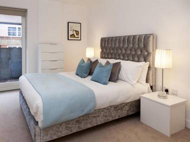 Exclusive Tower Bridge Apartment