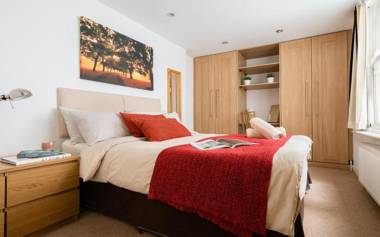 Classic Two-Bedroom Apartment Pimlico