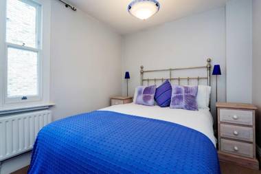 Veeve - Townhouse By The River