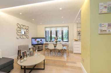 Urban Chic - Basing Street