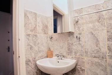 Cosy Central Apartment (Ground floor)