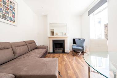 Hyde Park Apartment (SS1)