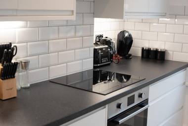 Parkside London Apartment (SS3)