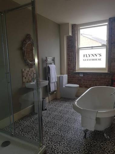 The Crown Pub & Guesthouse