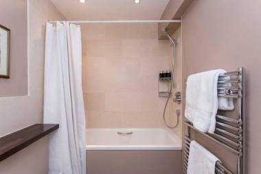 Stylish 2 Bed in Central London sleeps 6