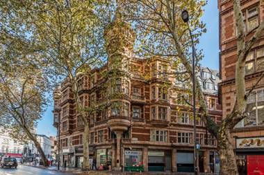 EXCLUSIVE Covent Garden FOR LUXURY NOMADS GROUPS