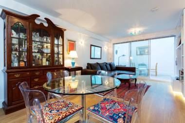 Veeve - In the Heart of Mayfair